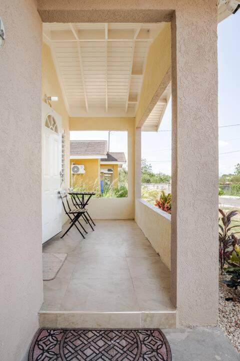 Bellarose At Colbeck ,Gated With Pool, Stylishly Modern Villa Old Harbour Eksteriør billede